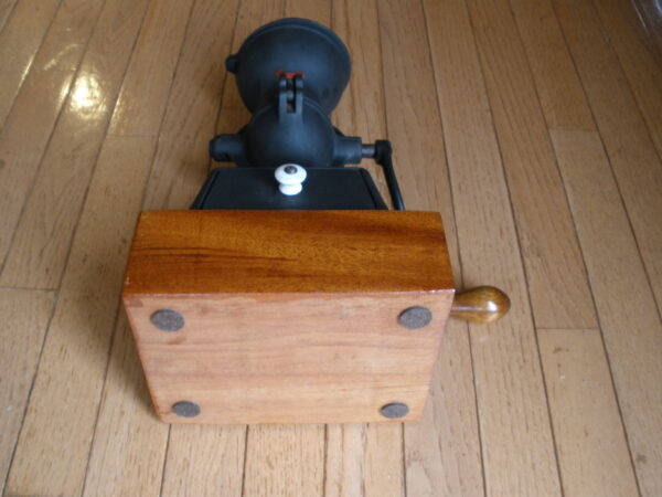 Late 1800s ENTERPRISE COFFEE GRINDER & Presentation Block - Image 18