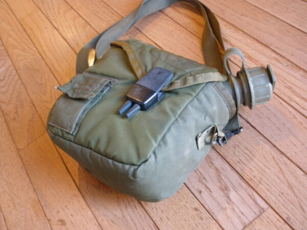 1990s US MILITARY COLLAPSIBLE CANTEEN, POUCH, & SHOULDER STRAP - Image 9