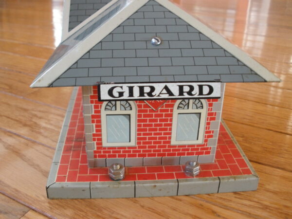 1950s MARX WHISTLING GIRARD TRAIN STATION No. 2960 & ORGINAL BOX - Image 6