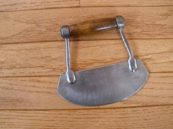 Vintage ULU KNIFE - HERB PASTRY CUTTER - MEZZALUNA KNIFE