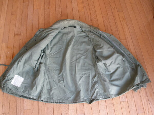 Original VIETNAM ERA US ARMY M65 FIELD COAT OG-107 - Image 4