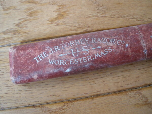VINTAGE J.R. TORREY BRAND STRAIGHT RAZOR CASE - Red Case