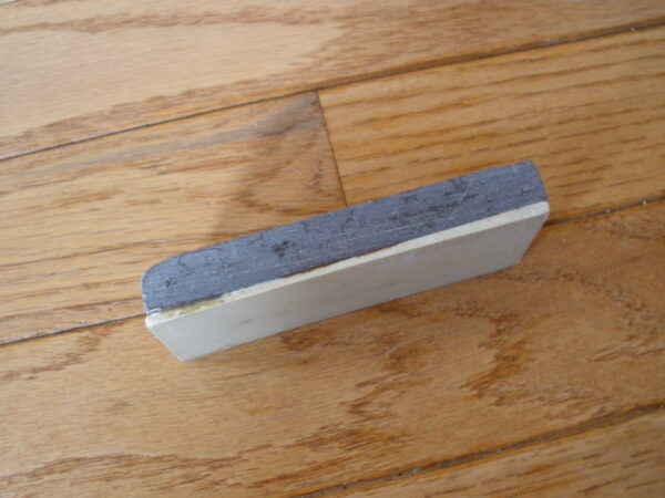 Vintage DOUBLE-SIDED BROWN & WHITE RAZOR HONE - Image 3