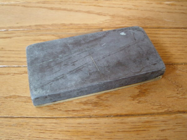 Vintage LARGE DOUBLE-SIDED GRAY & WHITE RAZOR HONE - Image 4