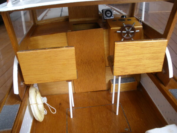 Vintage REMOTE CONTROL WOODEN YACHT - FUTABA DIGITAL Remote Controller - Image 19