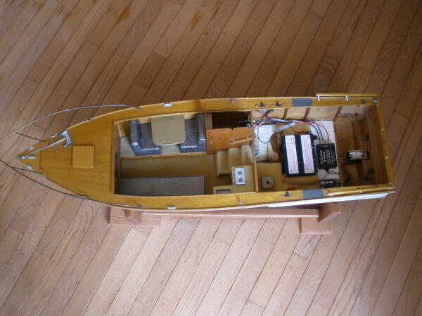 Vintage REMOTE CONTROL WOODEN YACHT - FUTABA DIGITAL Remote Controller - Image 35