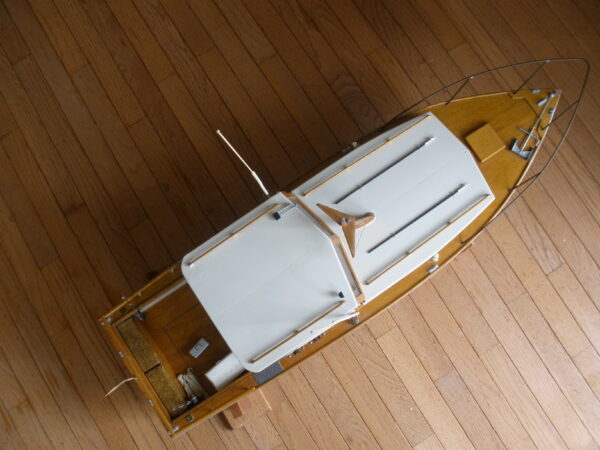 Vintage REMOTE CONTROL WOODEN YACHT - FUTABA DIGITAL Remote Controller - Image 6