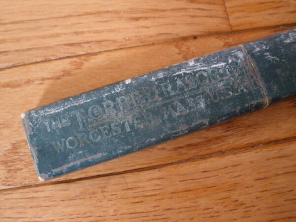 VINTAGE J.R. TORREY BRAND STRAIGHT RAZOR CASE