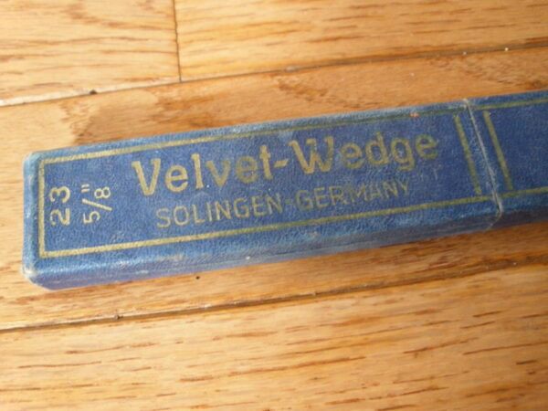 VINTAGE VELVET WEDGE BRAND STRAIGHT RAZOR CASE