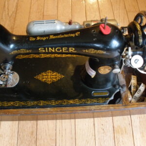Working 1930 SINGER SEWING MACHINE - ELECTRIFIED Model 66K