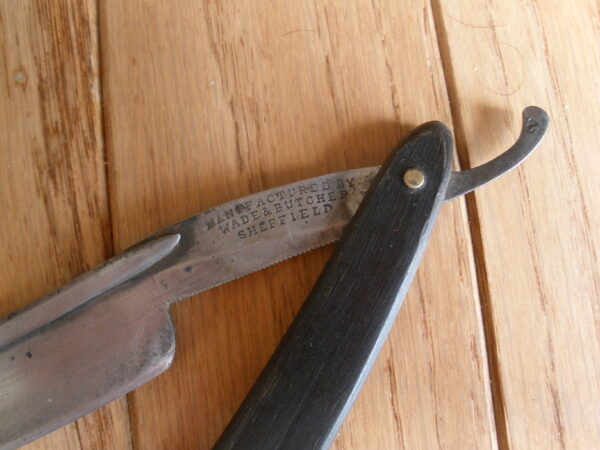 Vintage WADE & BUTCHER Straight Edge Razor - Sheffield, England - Image 3