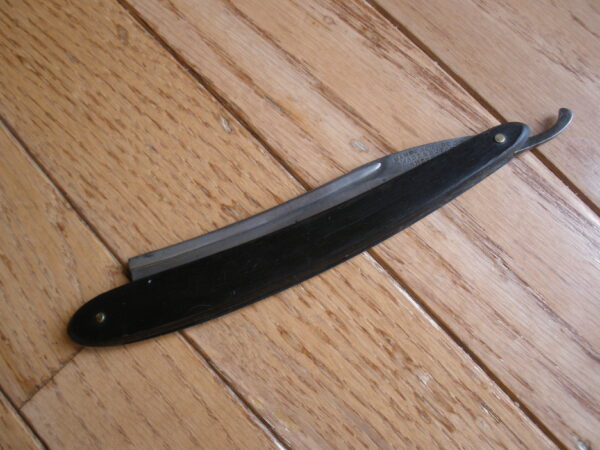 Vintage WADE & BUTCHER Straight Edge Razor - Sheffield, England - Image 7