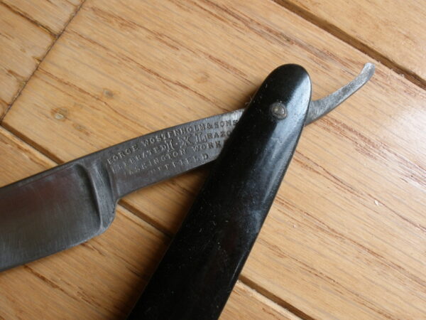 1800s GEORGE WOSTENHOLM & SON - CELEBRATED I.XL. RAZOR & CASE - Image 2