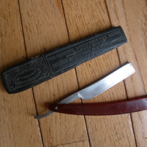 1800s GEORGE WOSTENHOLM & SON - TRUE PIPE STRAIGHT EDGE RAZOR & CASE
