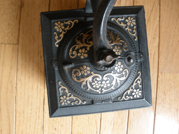 Vintage Coffee Grinder - Dovetail Corners - Metal Top - Original - Image 8