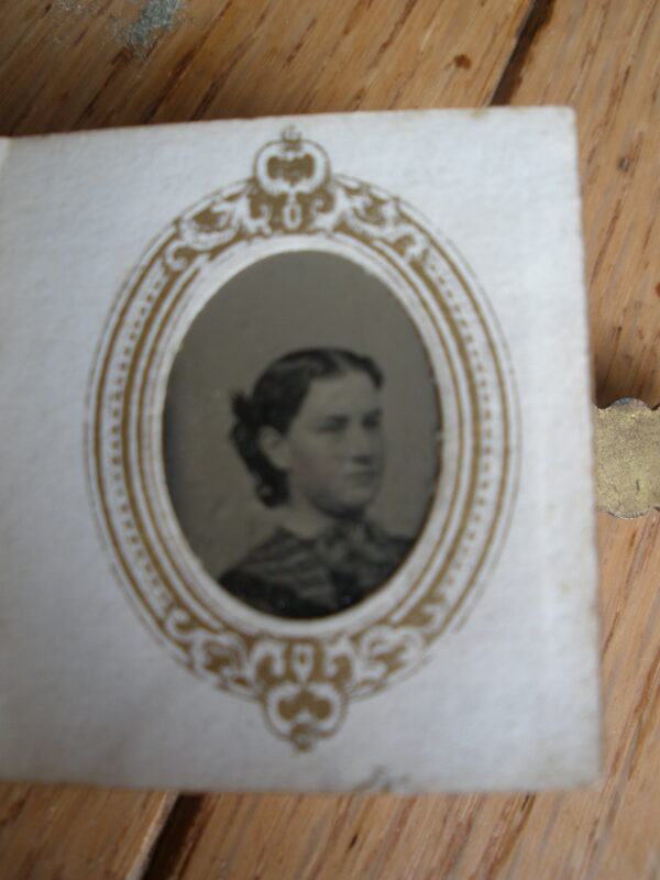 Late 1800s GEM SIZE TIN TYPE PHOTOGRAPH - 21 Different Portraits - Image 7