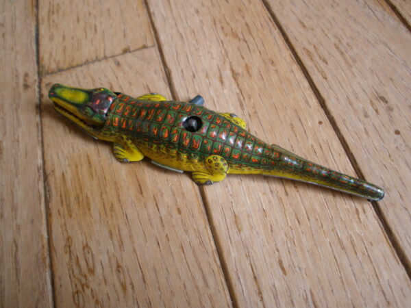 Vintage Tin Lithographic Windup ALLIGATOR
