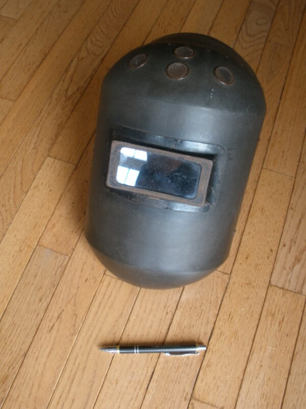 1940s GENERAL ELECTRIC WELDING HELMET - Winnie the Welder