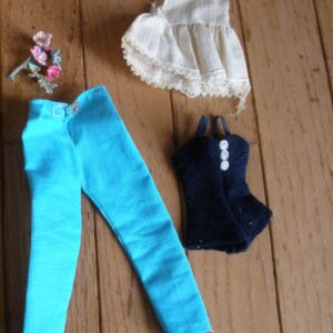 1960s BARBIE & TAMMY DOLL FASHION OUTFITS, HAT & PURSE