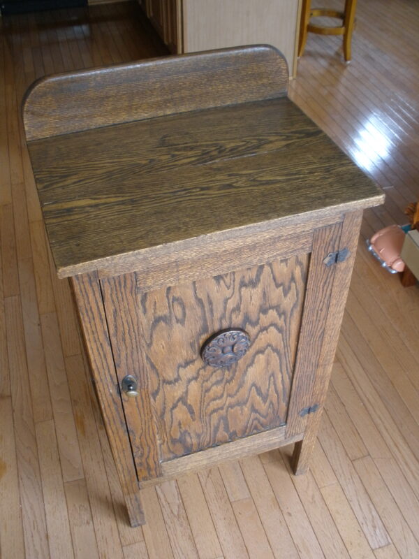 Mid-Century ANTIQUE OAK FOUR SHELF CUPBOARD - Lockable Door