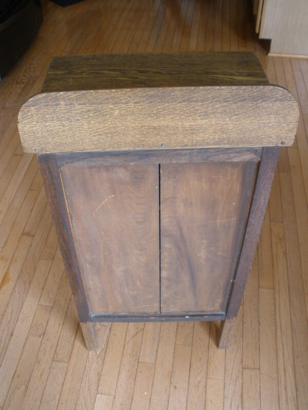 Mid-Century ANTIQUE OAK FOUR SHELF CUPBOARD - Lockable Door - Image 7