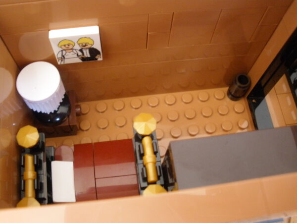 Collectible SHERLOCK HOLMES - 221B Baker St Bldg - Pantasy Model 85014 - Image 13
