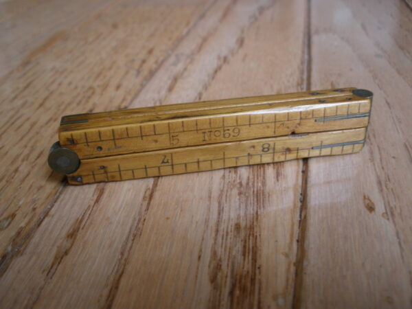 1930s STANLEY No. 69 BOXWOOD & BRASS FOLDING RULER