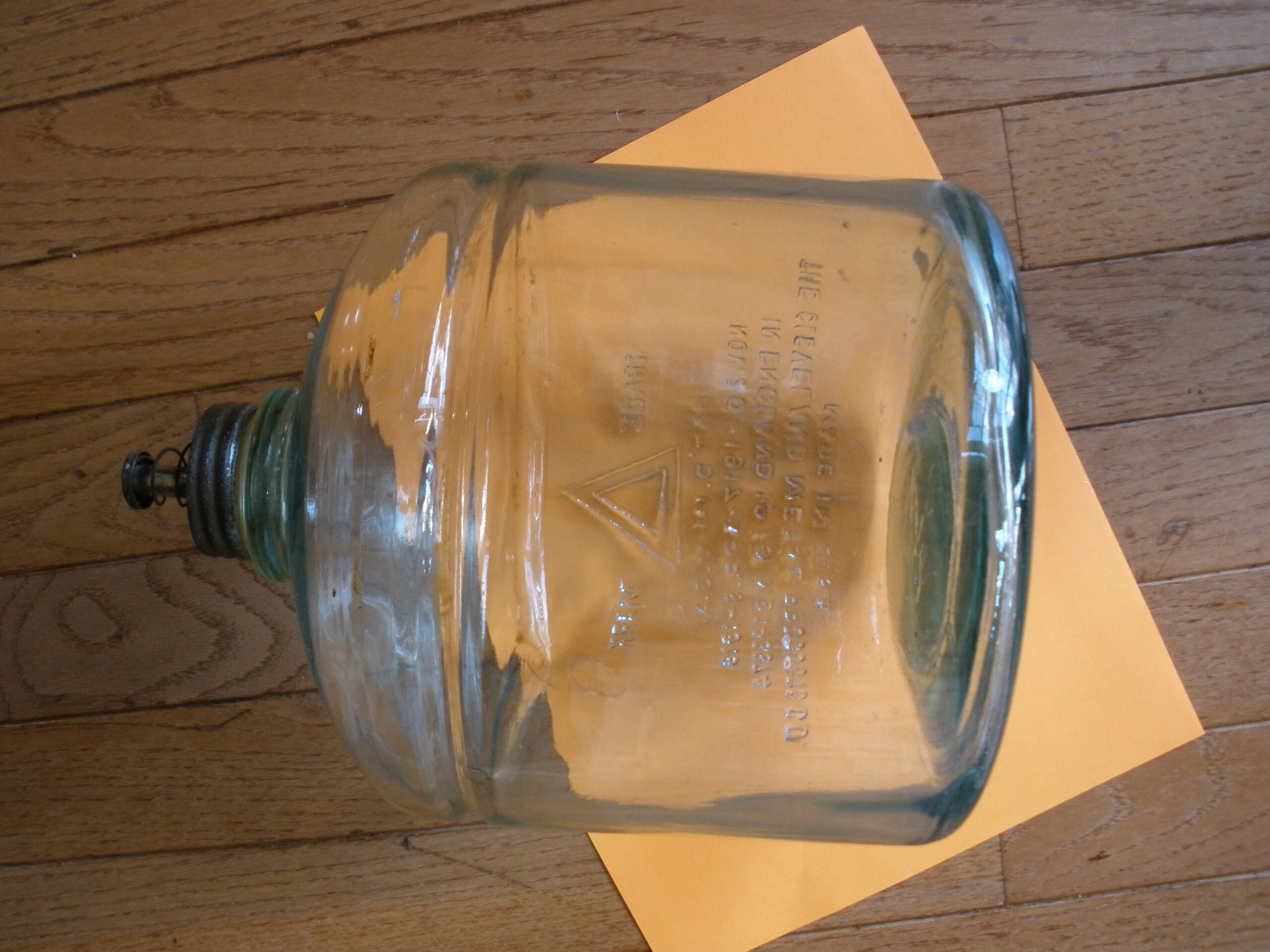 1920s STOVE KEROSENE GLASS DRIP JUG - Cleveland Metal Products Co. - Image 8