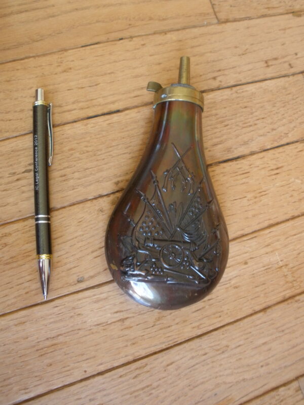 Replica CIVIL WAR BRASS & COPPER POWDER FLASK - Image 5