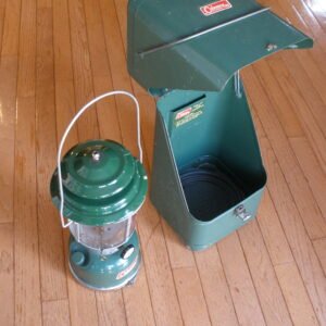 1971 COLEMAN LANTERN Model 220F & CARRY CASE & Storage Base