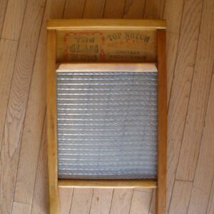Antique "THE GLASS KING" WASHBOARD No. 860 - National Washboard Company