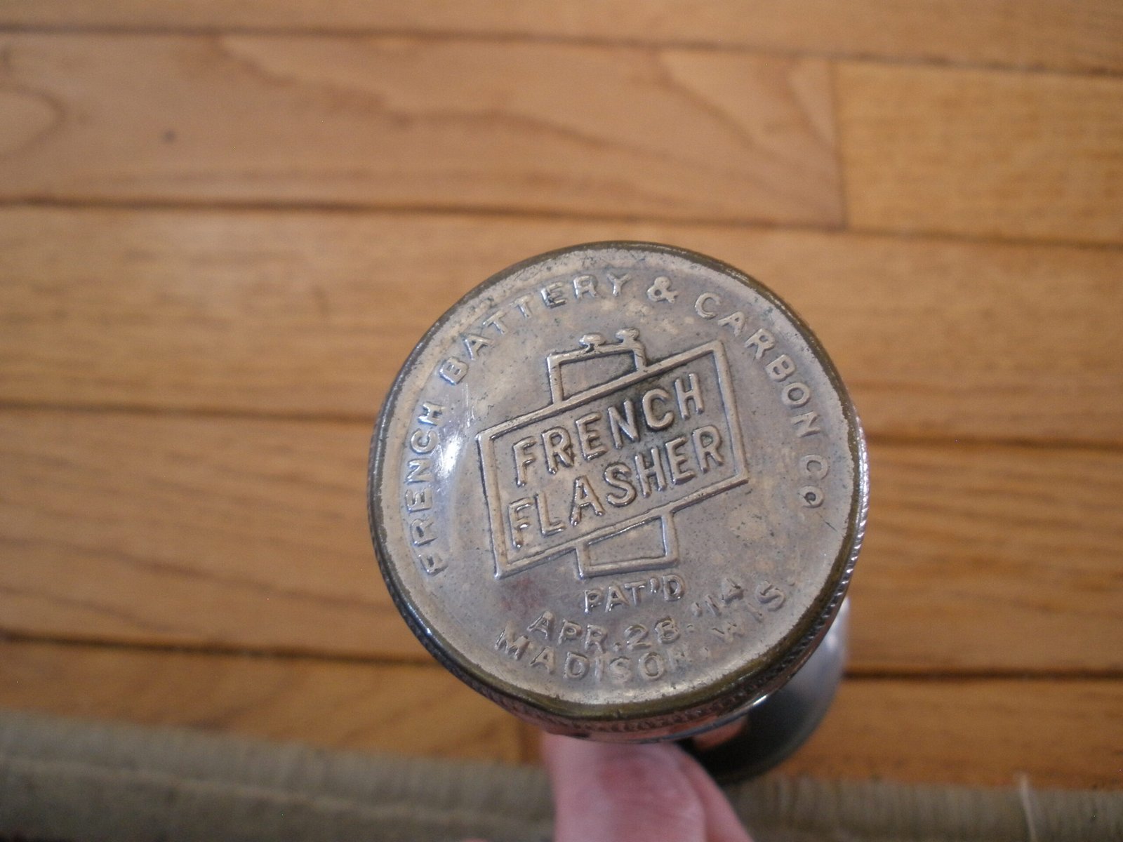 Early 1900s FRENCH FLASHER FLASHLIGHT - French Battery & Carbon Co. - Image 4
