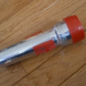1970s MAGNETIC ALUMINUM FLASHLIGHT