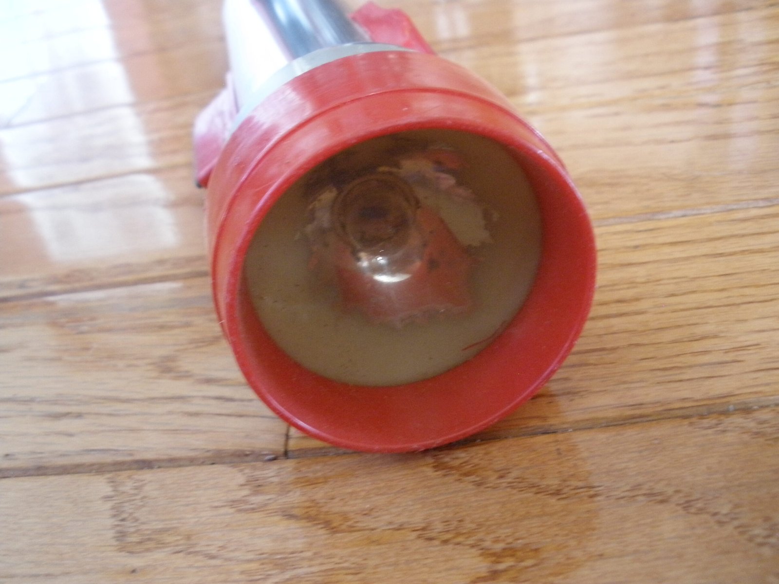 1970s MAGNETIC ALUMINUM FLASHLIGHT - Image 4