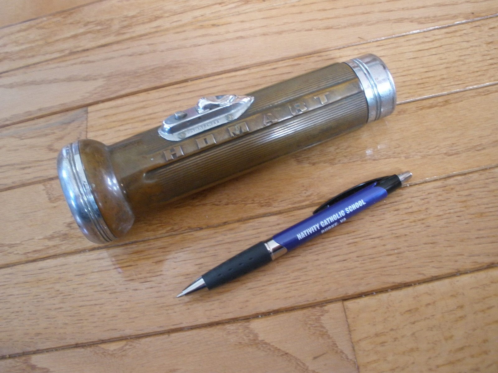 1930s Era HOMART BRASS FLASHLIGHT - 1930 Patent Date - Image 8