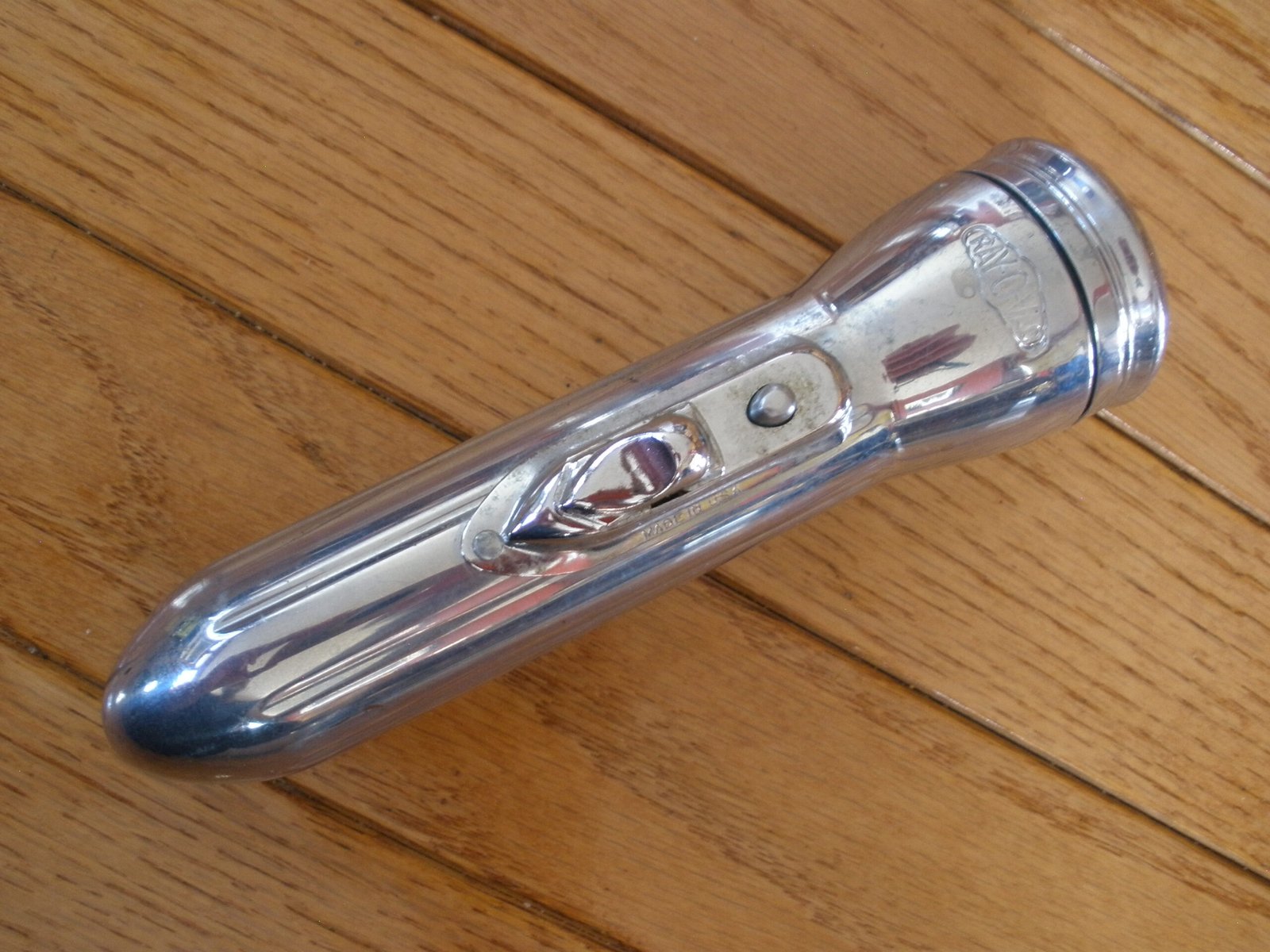 1950s RAY-O-VAC CHROME BULLET FLASHLIGHT