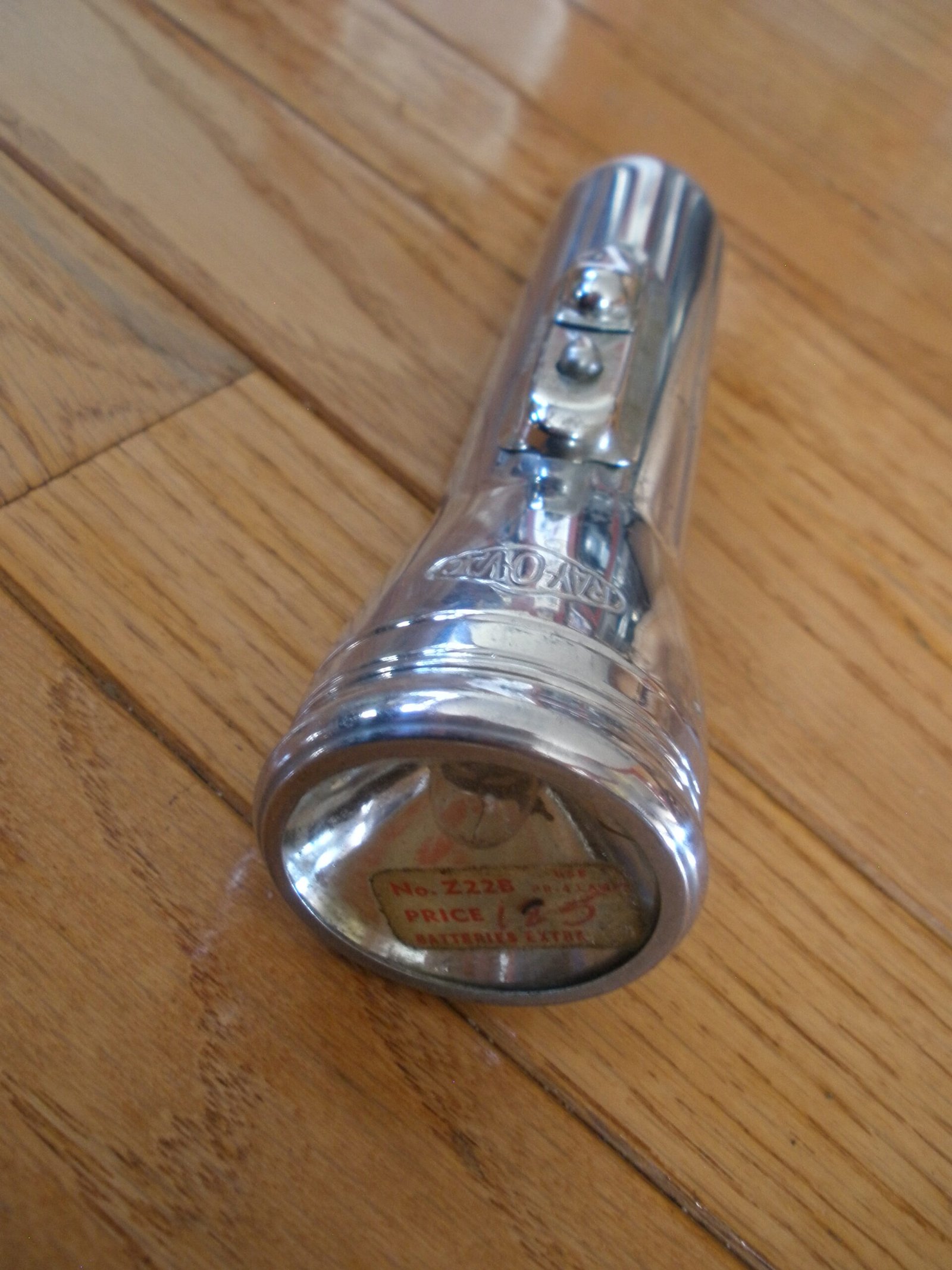 1950s RAY-O-VAC CHROME BULLET FLASHLIGHT - Image 2