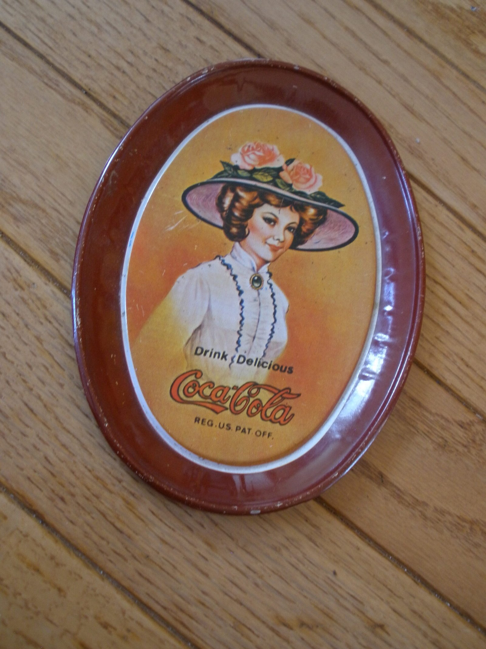 Pair of 1970s COCA COLA GIBSON GIRL TIP TRAYS - Image 2